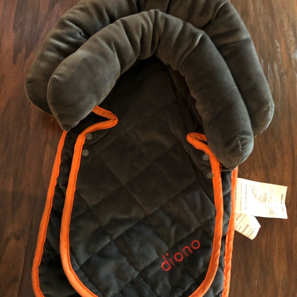 Baby head support lot of 2